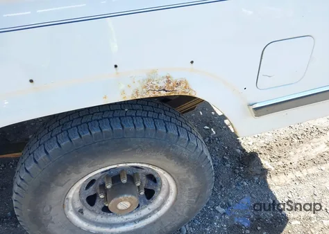 1983 Ford F250 from USA, damaged, VIN 1FTHF2511DPB05061
